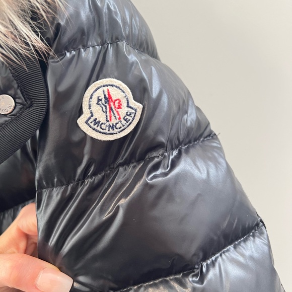Moncler armoise short down jacket - Picture 4 of 16